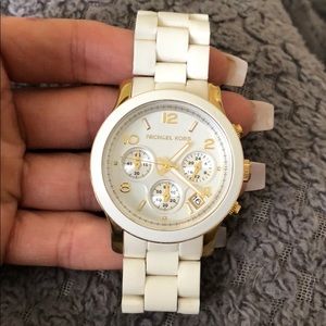 Michael Kors Runway MK5145 Women’s Watch